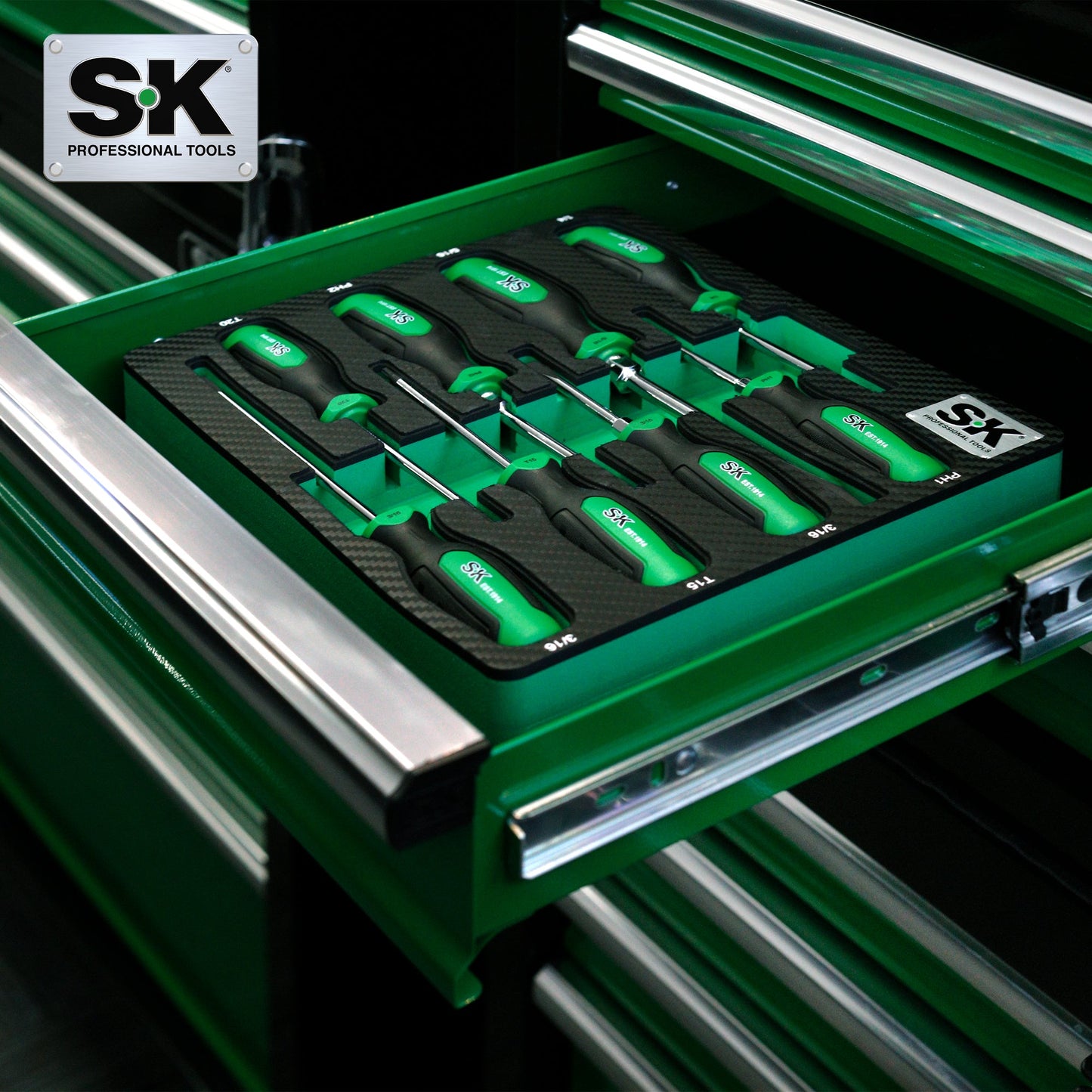 8 Piece Dual-Material Magnetic Combination Screwdriver Set